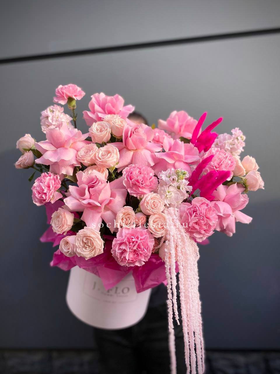 Цветы в коробках — купить в Ханты-Мансийске