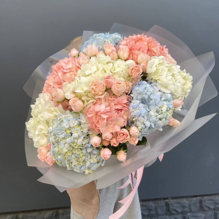 Дуо гортензии и бомбастик в Ханты-Мансийске