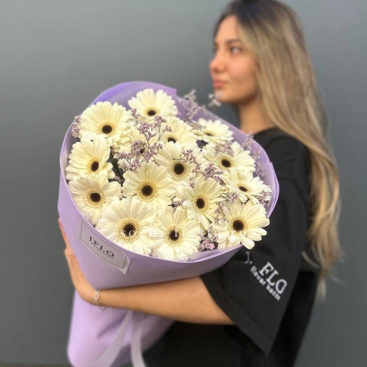 Букет голландских гербер "Лавандер" в Ханты-Мансийске