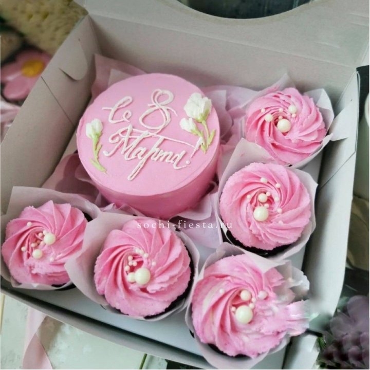 Капкейки и бенто-торт "8 марта!" в Ханты-Мансийске