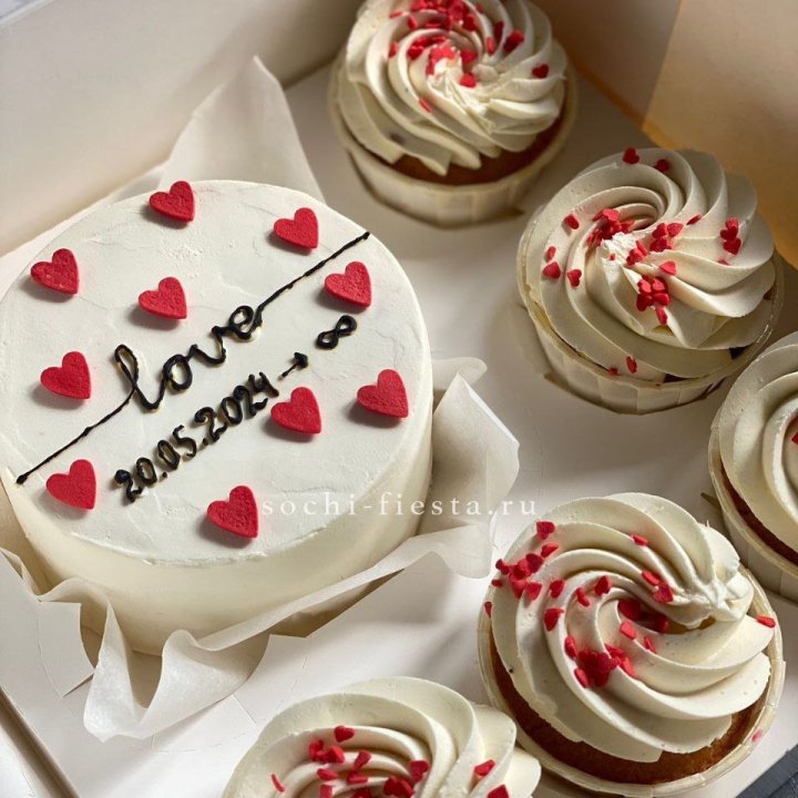 Капкейки и бенто-торт "Любимые" в Ханты-Мансийске