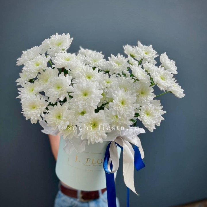 Коробка с хризантемами №3 в Ханты-Мансийске