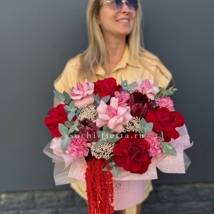 Композиция "Стефания" в Ханты-Мансийске