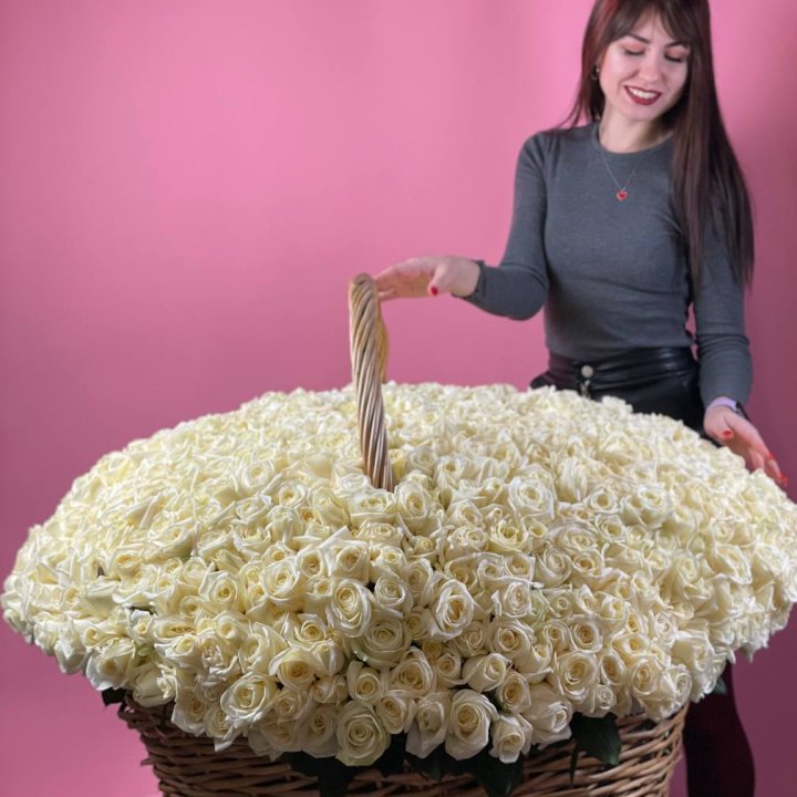 1001 белая роза в Ханты-Мансийске