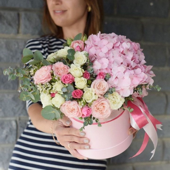 Дизайнерский цилиндр №1 с доставкой в Ханты-Мансийске