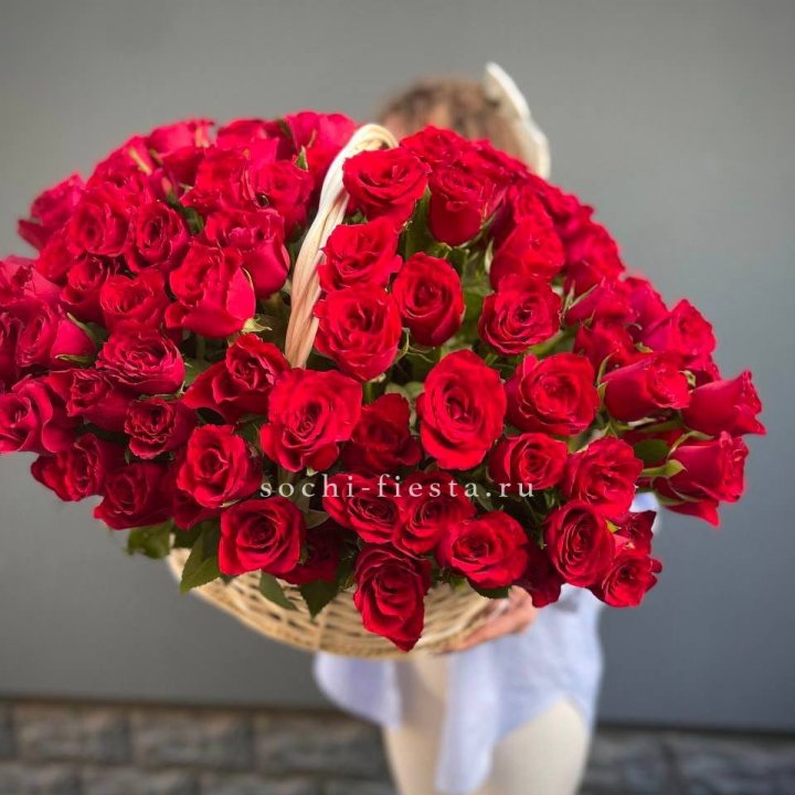 121 красная роза в корзине   в Ханты-Мансийске