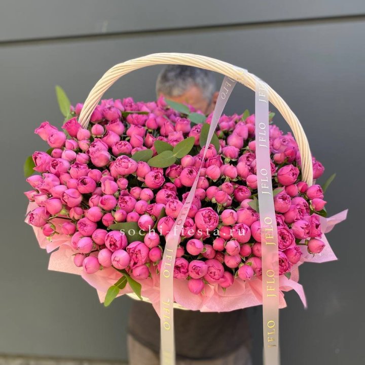 Корзина роз Мисти Баблс 101 в Ханты-Мансийске