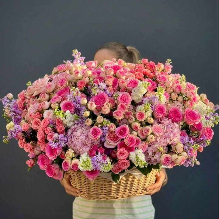 Цветочная корзина гигант №5 в Ханты-Мансийске