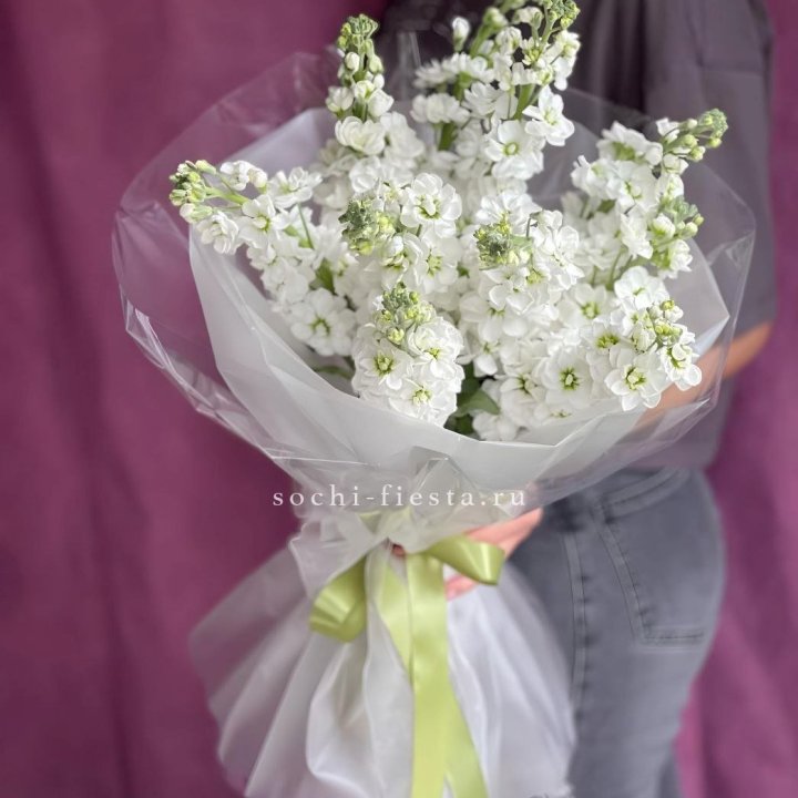 Букет ароматной маттиоллы №1 в Ханты-Мансийске