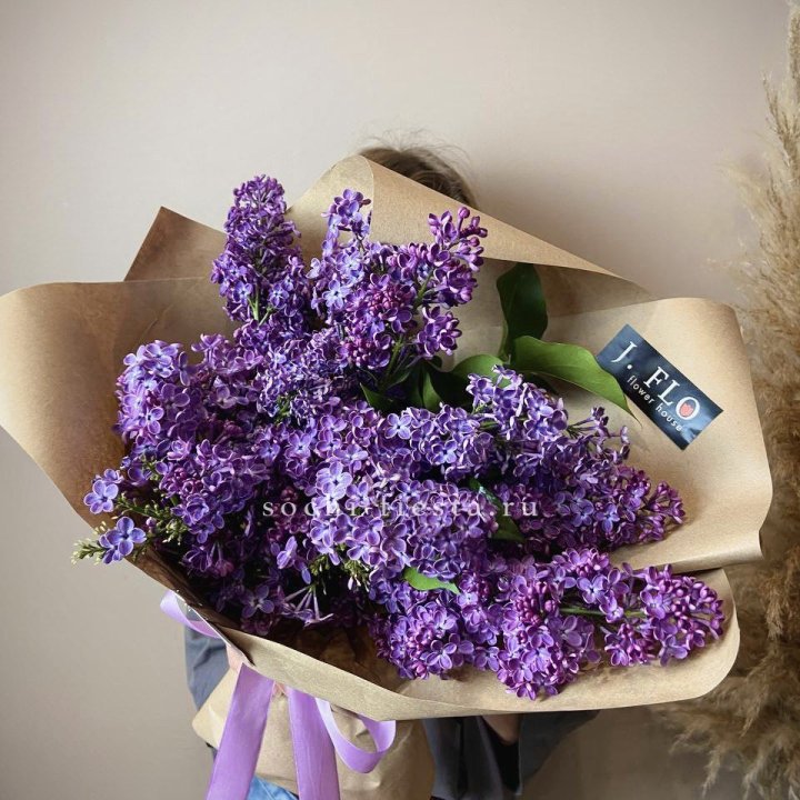 Букет сирени №1 в Ханты-Мансийске