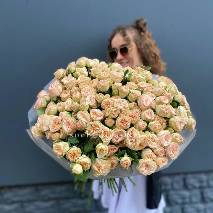 51 пионовидная роза в Ханты-Мансийске