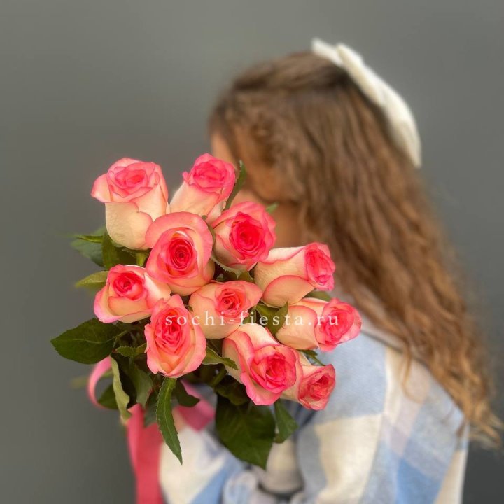 11 роз "Джумилия" в Ханты-Мансийске